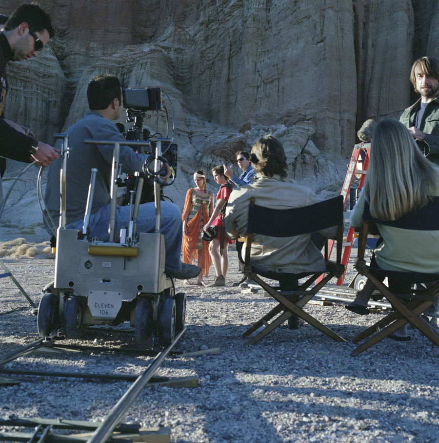 getty images cb3P8 9MFCc unsplash movie camera director